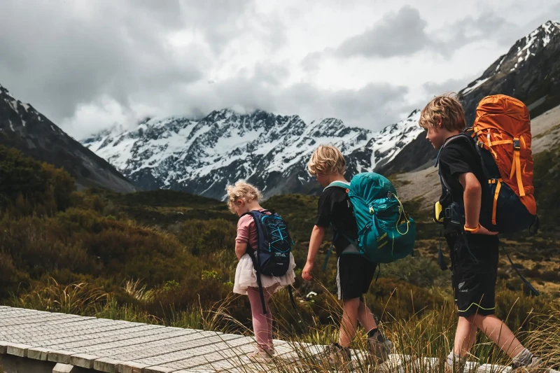 Backyard Travel Family |  Hooker Valley Track