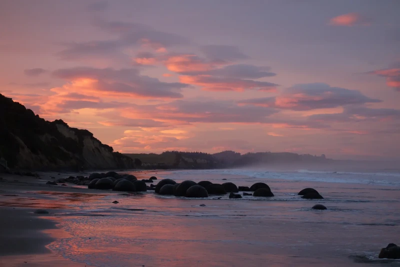 Moeraki Boulders Walk | Tom Harris